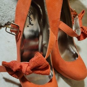 High heels 👠 cute coral/peach color